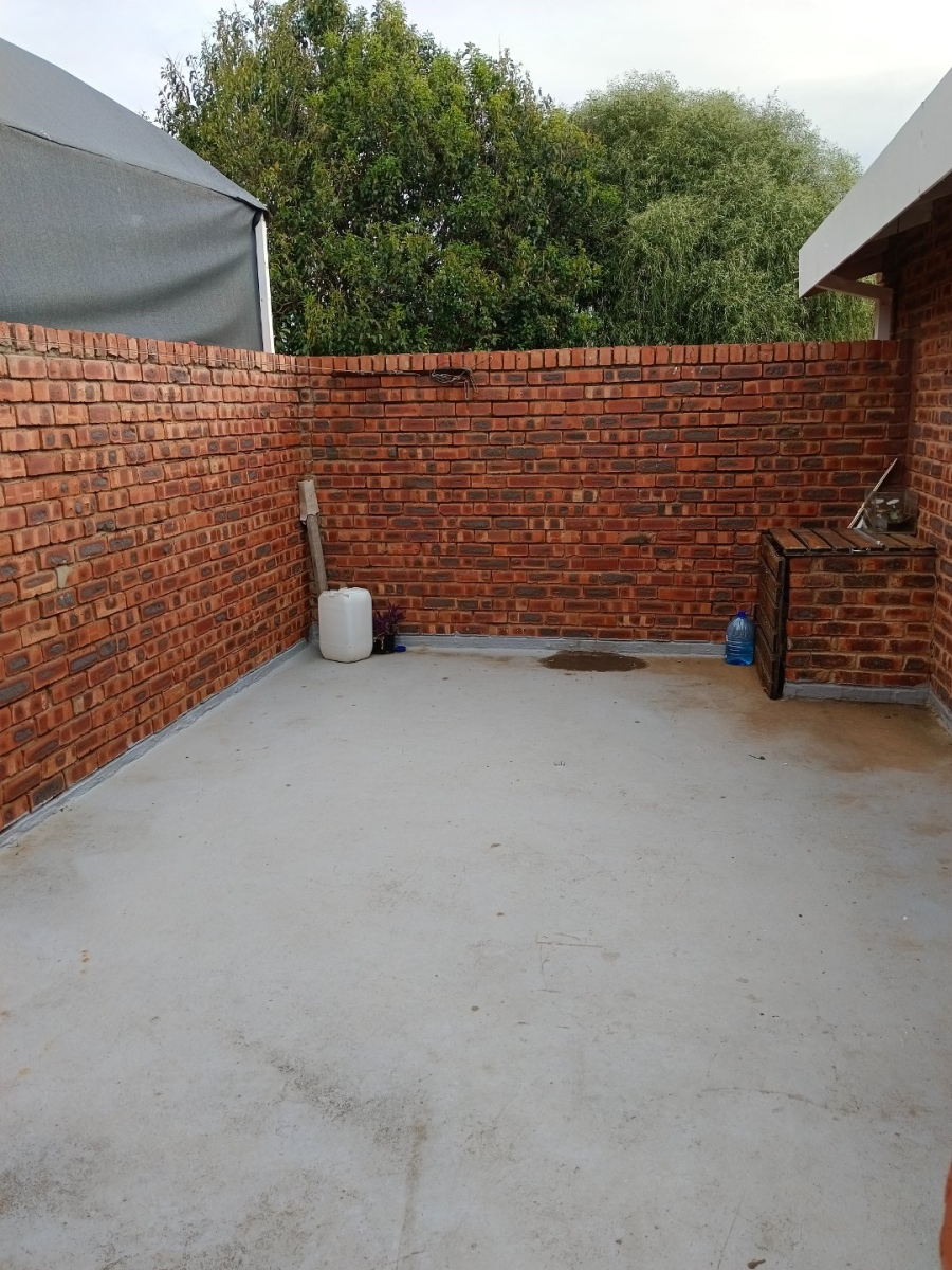 2 Bedroom Property for Sale in Riebeeckstad Free State